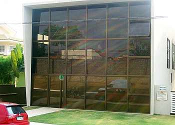 Fachada de vidro e alumínio Fachada de vidro e alumínio