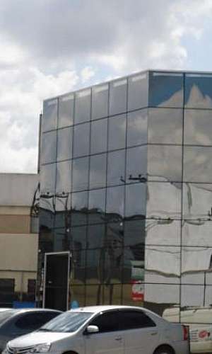 fachada de vidro prédio